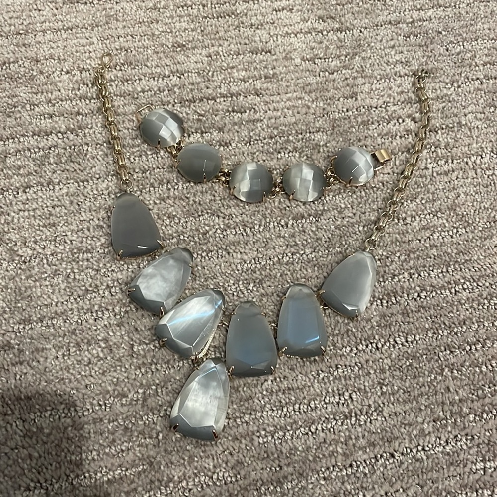 Kendra Scott Harlie and matching bracelet